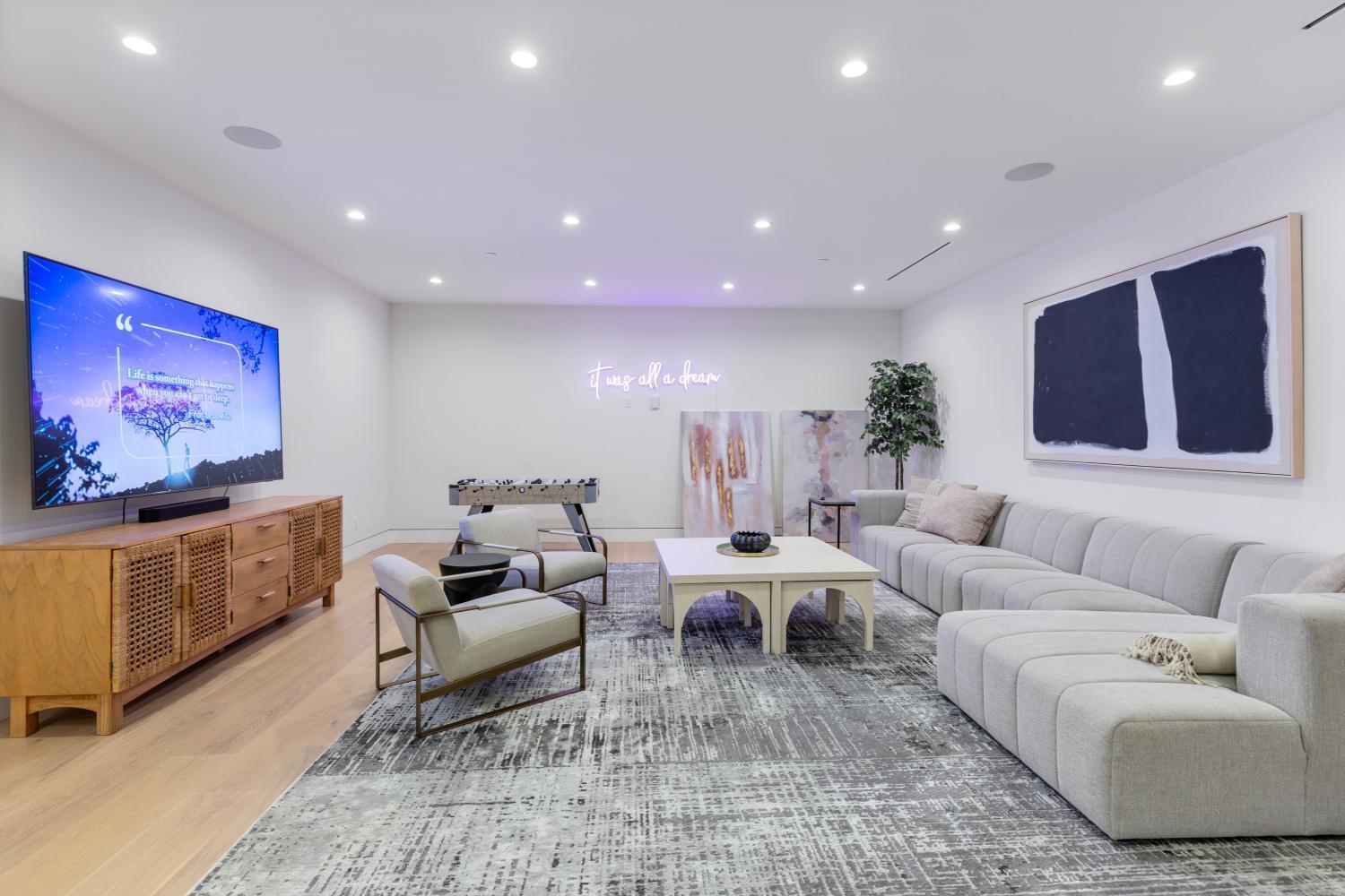 Curson Modern *